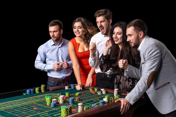 Antarmuka PMGC di aplikasi mobile gila slot menampilkan jadwal pertandingan dan statistik tim esports